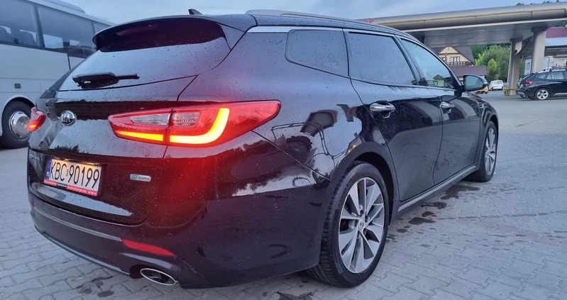 Kia Optima cena 72000 przebieg: 153000, rok produkcji 2017 z Radymno małe 191